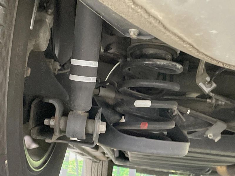 2017 Toyota Noah DBA-ZRR80W (UW-6aa37403e53dc)[21]