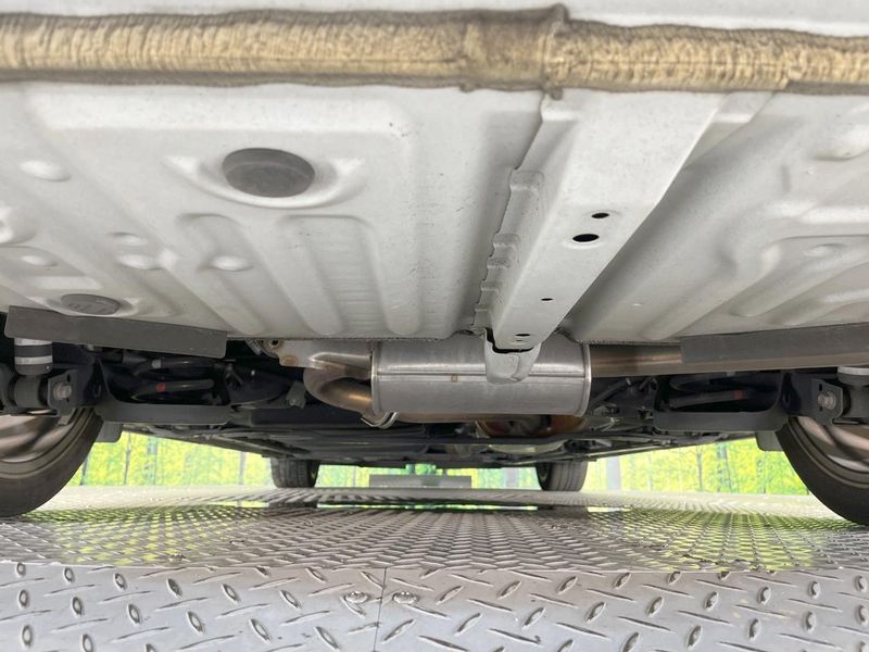 2017 Toyota Voxy DBA-ZRR80W (UW-6aa37404187d9)[25]