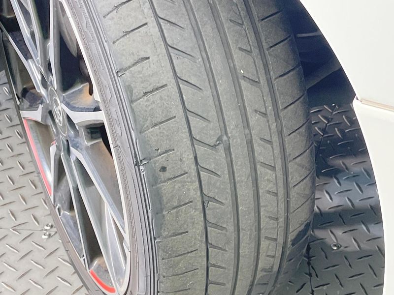 2017 Toyota Voxy DBA-ZRR80W (UW-6aa37404187d9)[11]