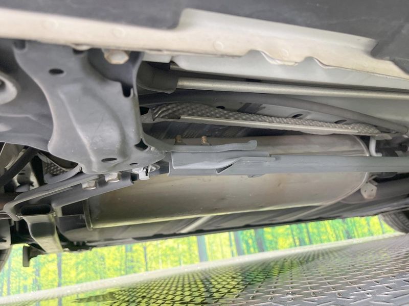 2017 Toyota Voxy DBA-ZRR80W (UW-6aa37404187d9)[23]