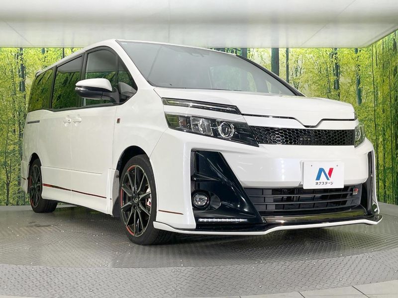2017 Toyota Voxy DBA-ZRR80W (UW-6aa37404187d9)[16]