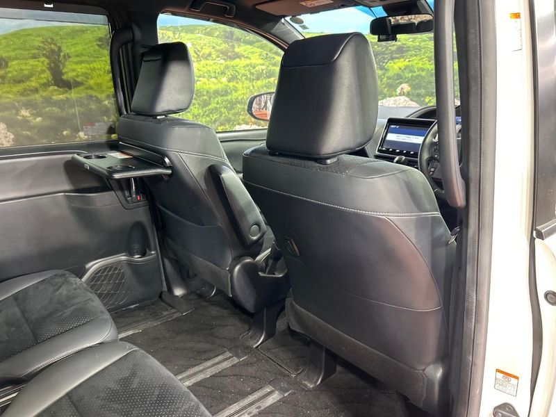 2021 Toyota Voxy 3BA-ZRR80W (UW-6aa3740c08203)[21]