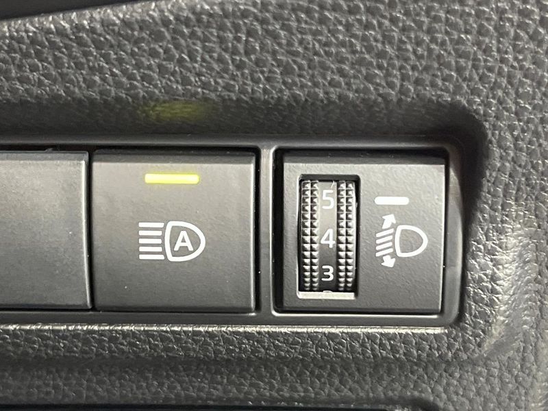 2023 Toyota Corolla Cross 6AA-ZVG13 (UW-6aa374197b220)[22]