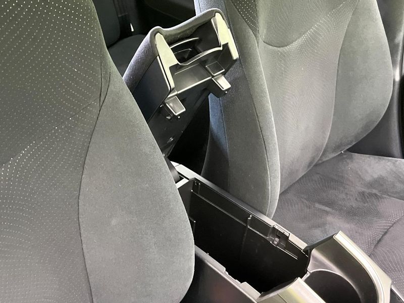 2015 Toyota Prius DAA-ZVW30 (UW-6aa37422ca599)[25]