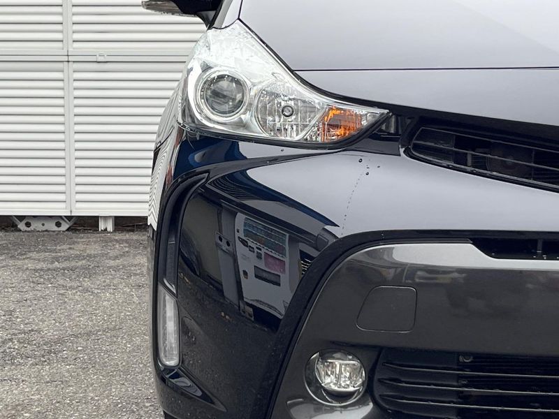 2019 Toyota Prius α DAA-ZVW41W (UW-6aa37429027a9)[7]