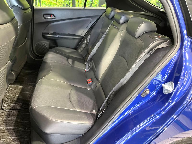 2017 Toyota Prius DAA-ZVW51 (UW-6aa374339dd01)[18]