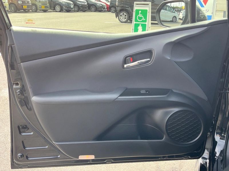 2020 Toyota Prius DAA-ZVW51 (UW-6aa374364e7d0)[27]