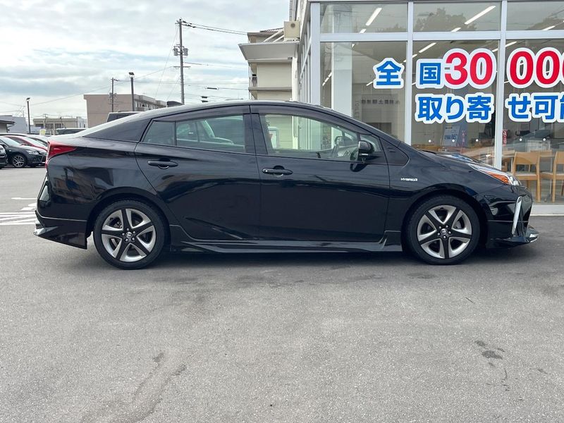 2020 Toyota Prius DAA-ZVW51 (UW-6aa374364e7d0)[4]