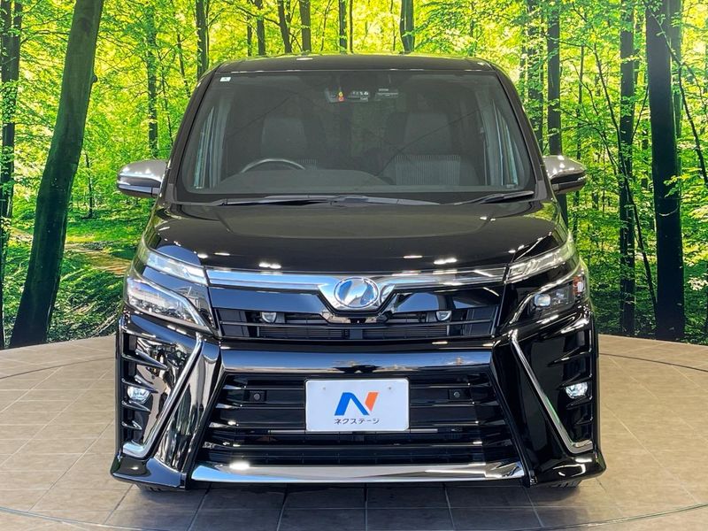 2020 Toyota Voxy DAA-ZWR80W (UW-6aa3744d77fb8)[4]