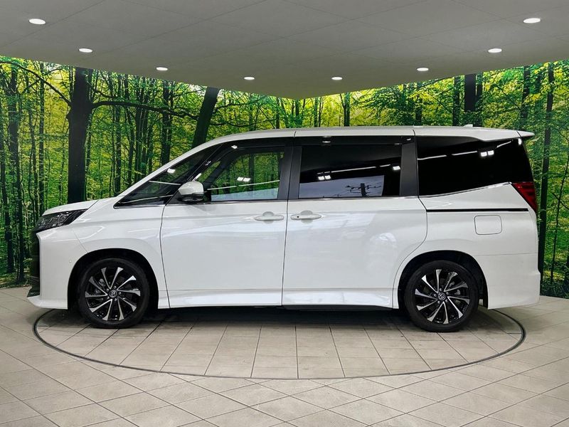 2024 Toyota Noah 6AA-ZWR90W (UW-6aa3745a0f202)[14]