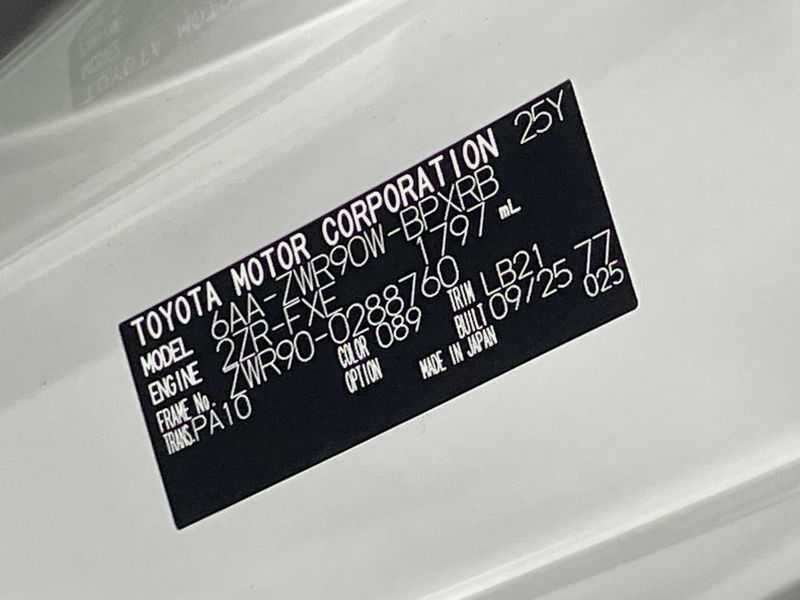 2025 Toyota Voxy 6AA-ZWR90W (UW-6aa3745d7725e)[1]