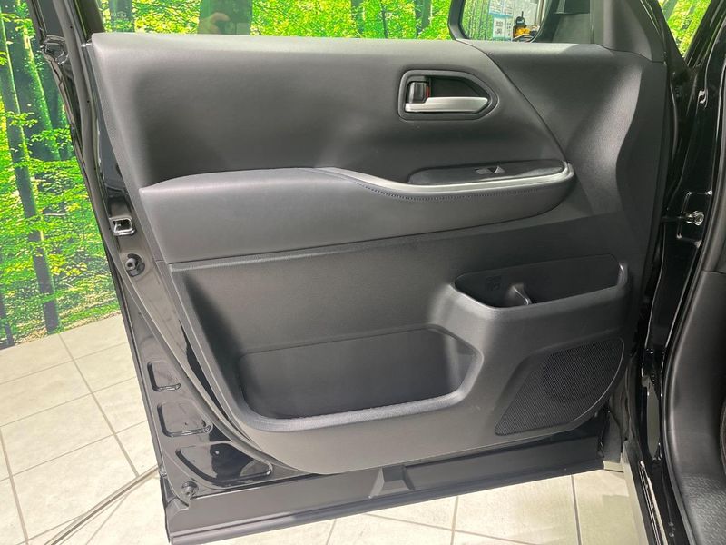 2024 Toyota Voxy 6AA-ZWR90W (UW-6aa3745fd2230)[11]