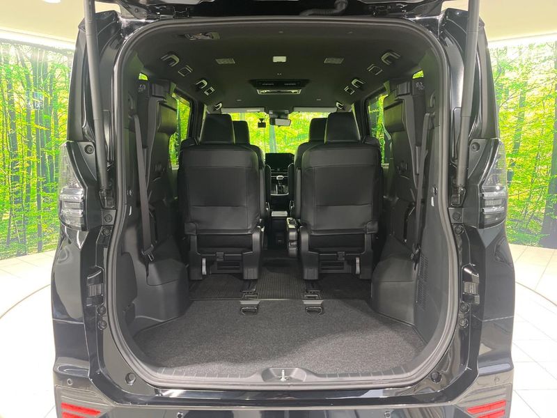 2024 Toyota Voxy 6AA-ZWR90W (UW-6aa3745fd2230)[16]