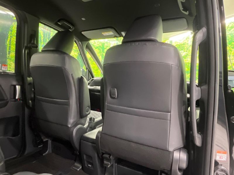 2024 Toyota Voxy 6AA-ZWR90W (UW-6aa3745fd2230)[20]