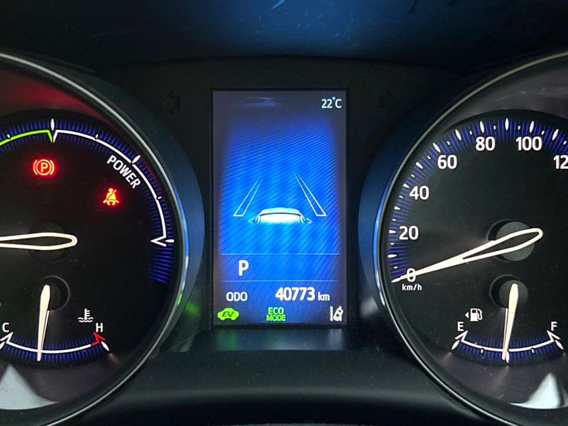 2018 Toyota C-HR DAA-ZYX10 (UW-6aa3746558a74)[2]