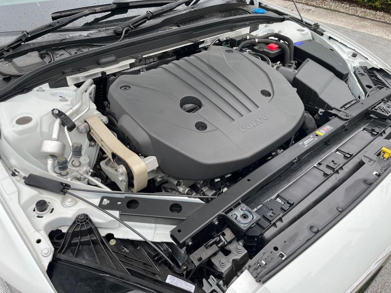 2024 Volvo S60 5AA-ZB420TM2 (UW-6aa4c0fd96467)[15]