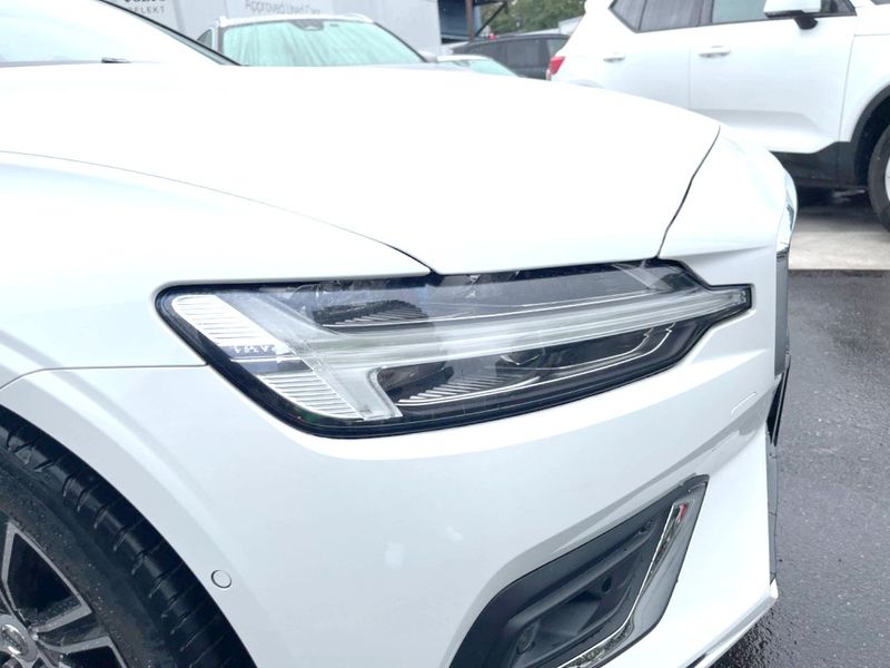2022 Volvo S60 5AA-ZB420TM (UW-6aa4c0fe32bc6)[12]