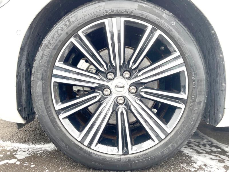 2022 Volvo S60 5AA-ZB420TM (UW-6aa4c0fe32bc6)[16]