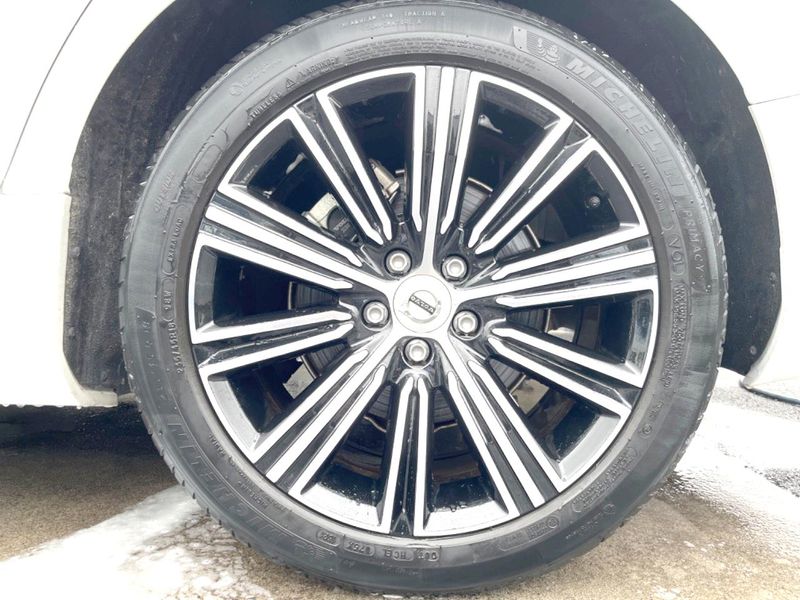 2022 Volvo S60 5AA-ZB420TM (UW-6aa4c0fe32bc6)[17]