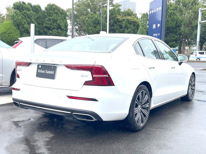 2022 Volvo S60 5AA-ZB420TM (UW-6aa4c0fe32bc6)[11]