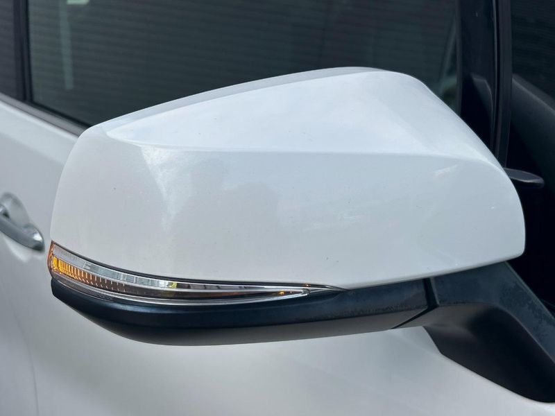 2016 Toyota Alphard DBA-AGH30W (UW-6aa4c12b5cb43)[5]