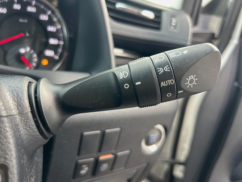2016 Toyota Alphard DBA-AGH30W (UW-6aa4c12b5cb43)[28]
