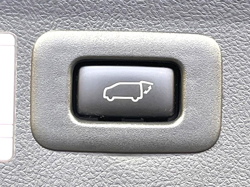 2017 Toyota Alphard DBA-AGH30W (UW-6aa4c12cc1ce2)[19]