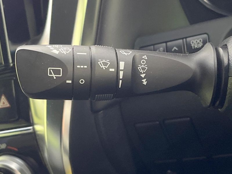 2017 Toyota Vellfire DBA-AGH30W (UW-6aa4c12d188e9)[27]