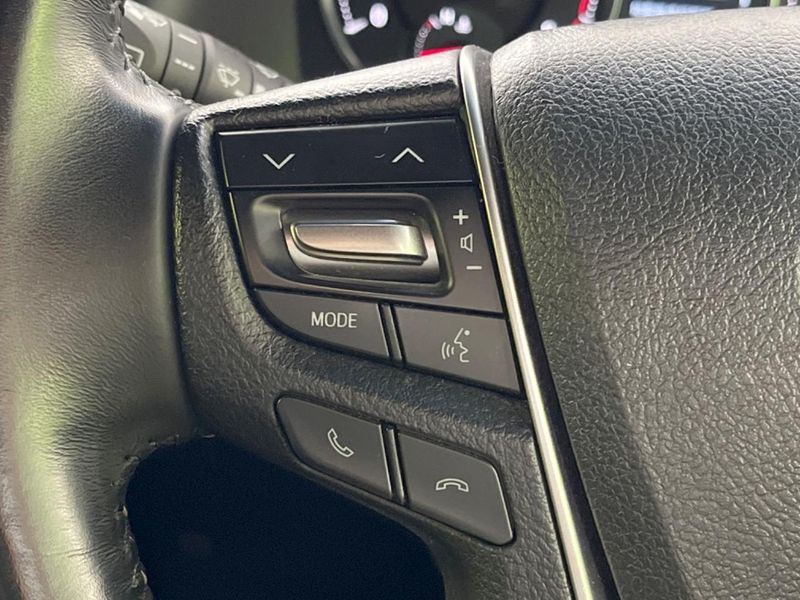 2017 Toyota Vellfire DBA-AGH30W (UW-6aa4c12d188e9)[24]
