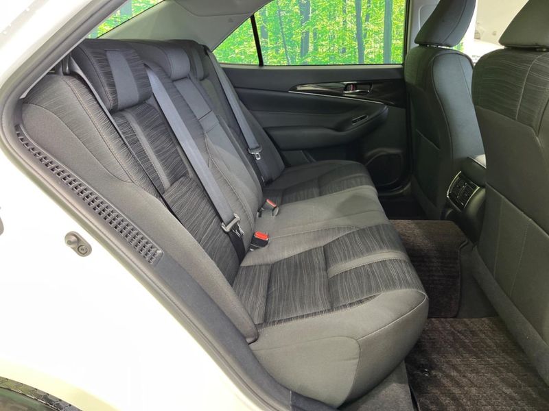 2014 Toyota Crown Hybrid DAA-AWS210 (UW-6aa4c158dce22)[17]
