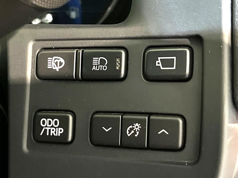 2015 Toyota Crown Hybrid DAA-AWS211 (UW-6aa4c15b55126)[13]