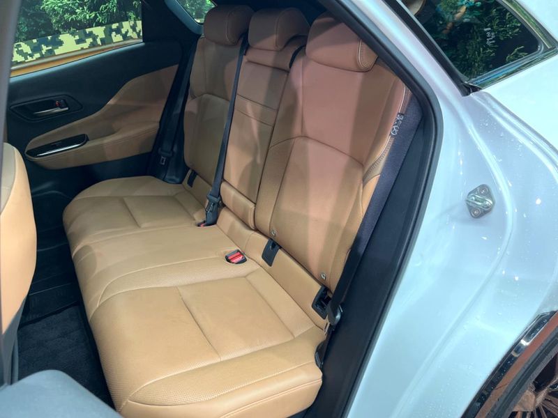 2025 Toyota Crown Sports 6AA-AZSH36W (UW-6aa4c187ca5df)[10]