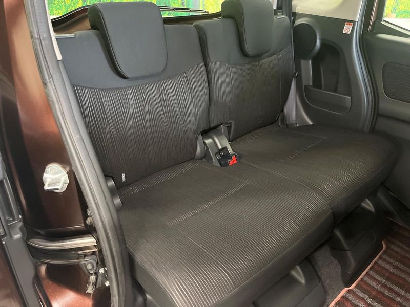 2015 Nissan DAYZ ROOX DBA-B21A (UW-6aa4c18fe32f9)[14]
