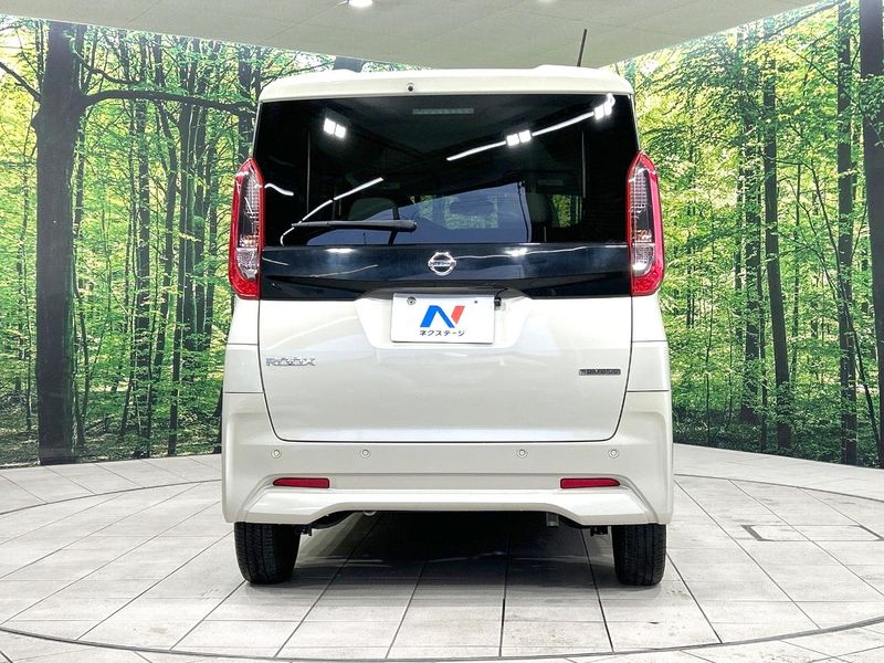 2020 Nissan Roox 5AA-B44A (UW-6aa4c1ab674a6)[28]
