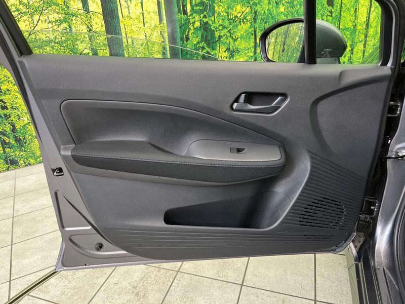 2021 Nissan Note 6AA-E13 (UW-6aa4c1fa5c8e5)[24]