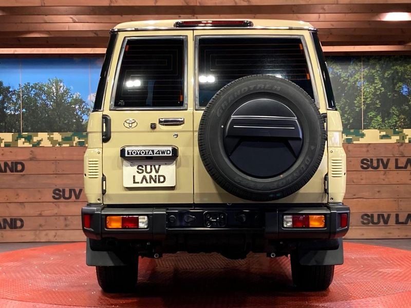 2025 Toyota Land Cruiser 70 3DA-GDJ76W (UW-6aa4c21e9cf69)[16]
