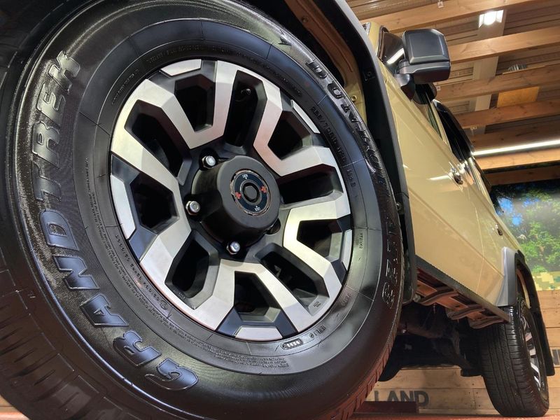 2025 Toyota Land Cruiser 70 3DA-GDJ76W (UW-6aa4c21e9cf69)[7]
