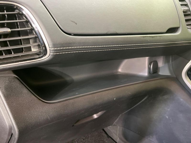 2019 Nissan Serena DAA-GFC27 (UW-6aa4c227b4ded)[23]