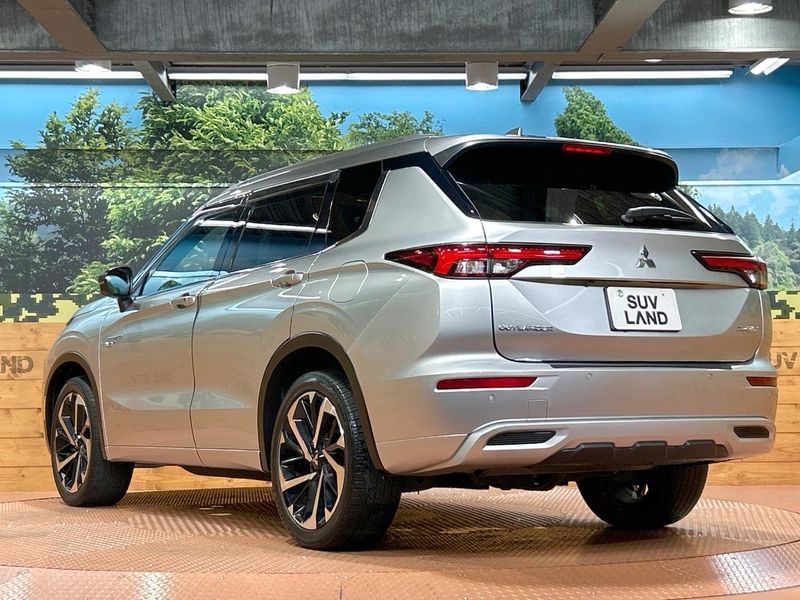 2022 Mitsubishi OUTLANDER PHEV 5LA-GN0W (UW-6aa4c238cf193)[12]