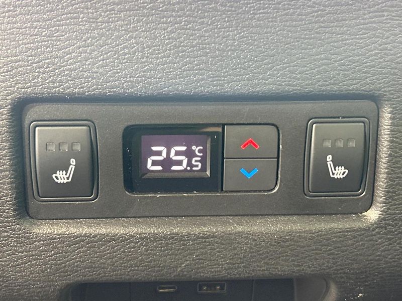 2022 Mitsubishi OUTLANDER PHEV 5LA-GN0W (UW-6aa4c238cf193)[24]