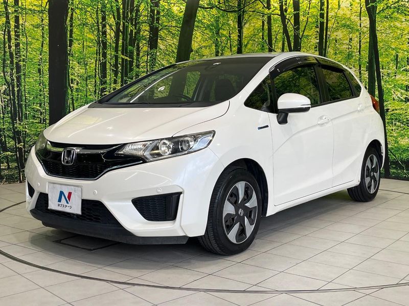 2016 Honda Fit Hybrid DAA-GP5 (UW-6aa4c23c65382)[13]