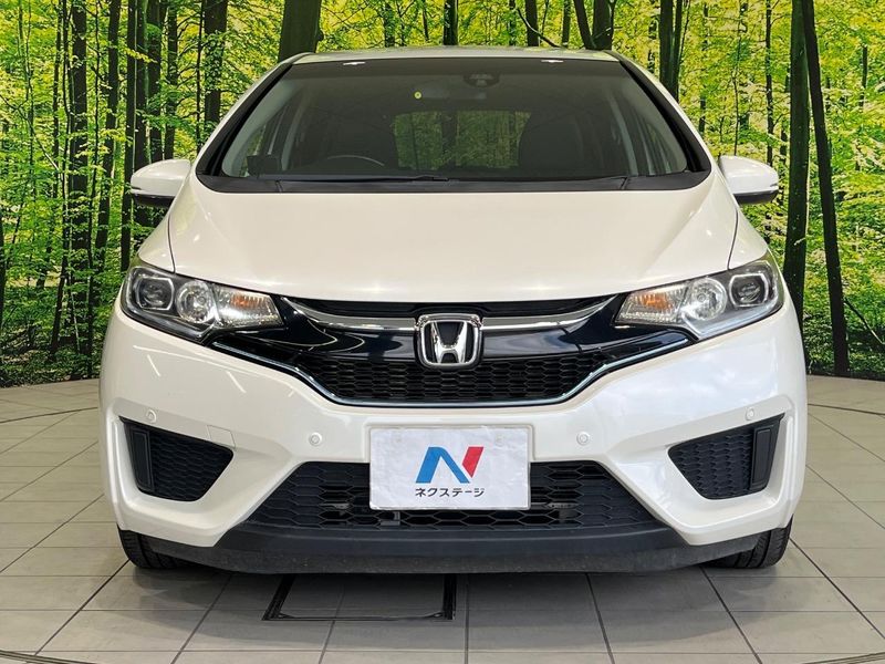 2016 Honda Fit Hybrid DAA-GP5 (UW-6aa4c23c65382)[14]