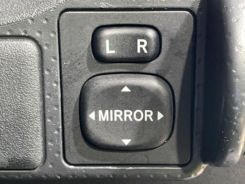 2012 Toyota FJ CRUISER CBA-GSJ15W (UW-6aa4c248b1733)[8]