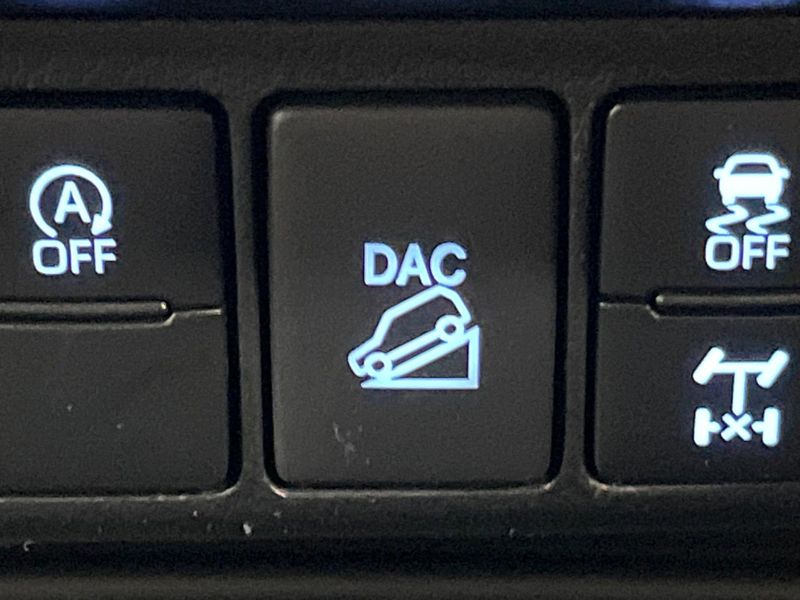 2023 Toyota Hilux 3DF-GUN125 (UW-6aa4c2578f8df)[28]