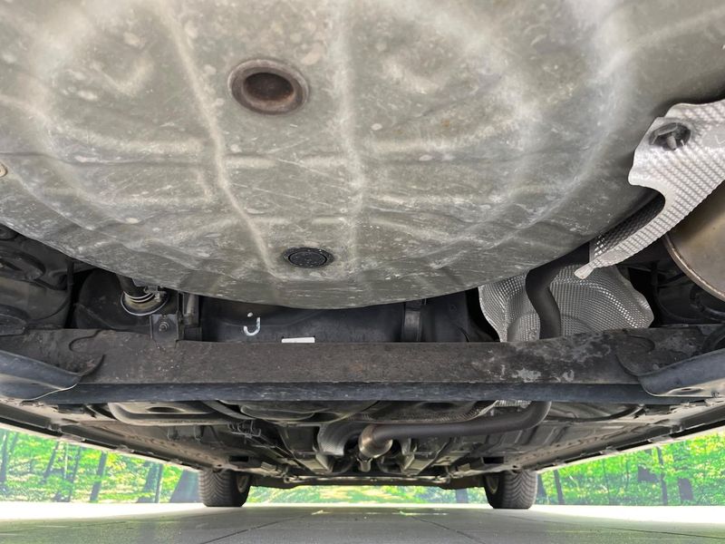 2018 Nissan Note DAA-HE12 (UW-6aa4c26a0c0ad)[17]