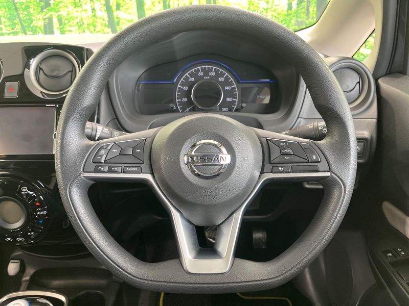 2018 Nissan Note DAA-HE12 (UW-6aa4c26a0c0ad)[29]