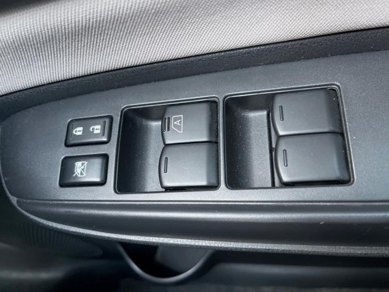 2018 Nissan Note DAA-HE12 (UW-6aa4c26b08756)[26]