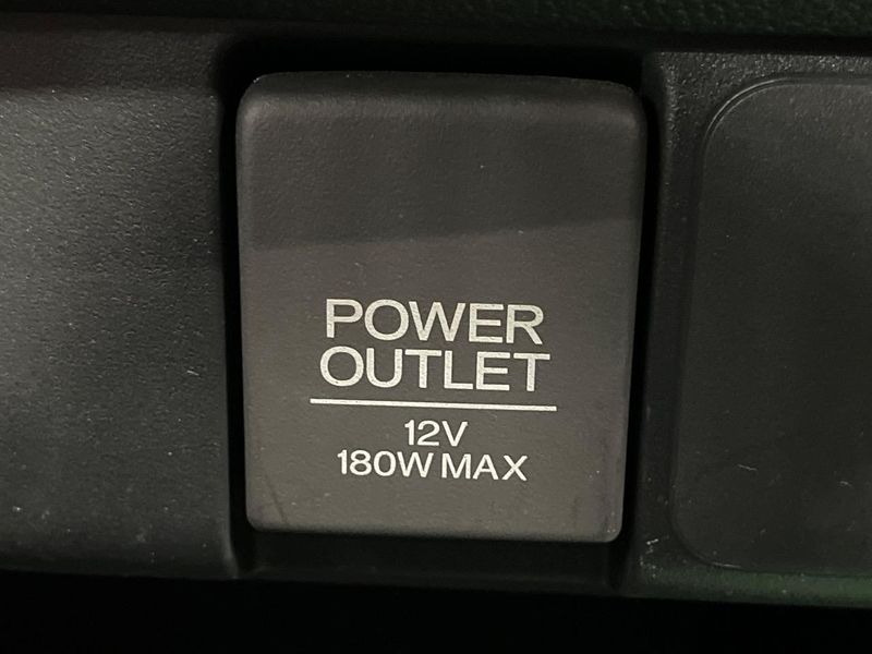 2015 Honda N-BOX CUSTOM DBA-JF1 (UW-6aa4c2a40b93e)[21]