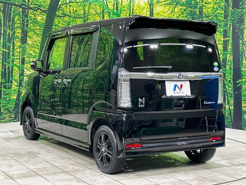 2017 Honda N-BOX CUSTOM DBA-JF1 (UW-6aa4c2a72cba3)[15]
