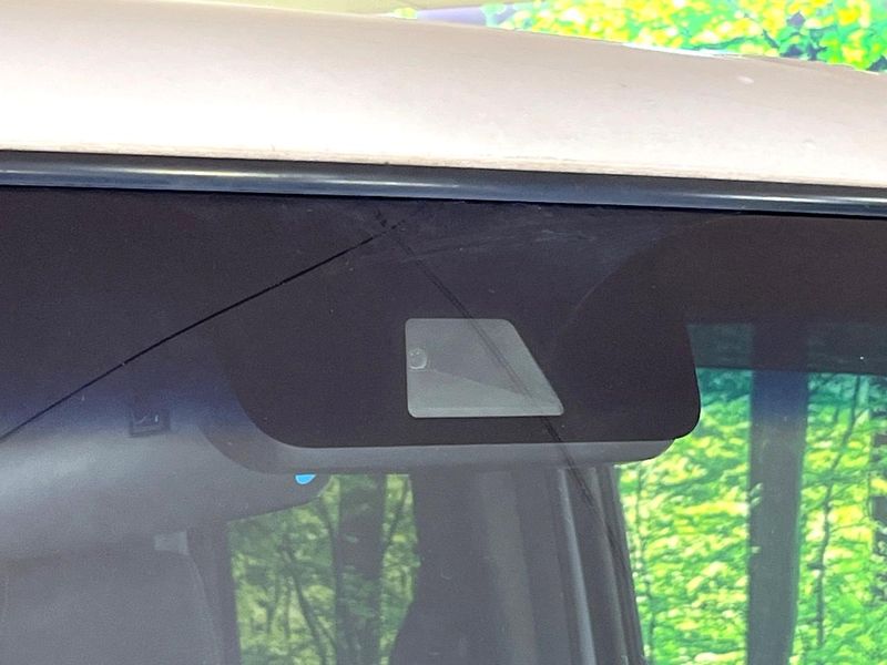 2018 Honda N-BOX CUSTOM DBA-JF3 (UW-6aa4c2bc856db)[7]